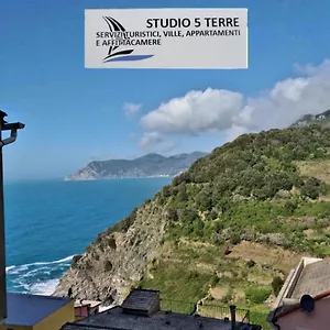 La Casetta Rossa Corniglia